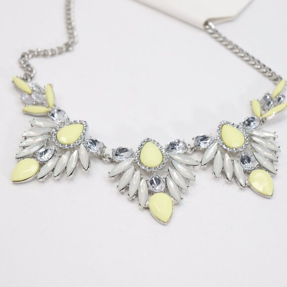 Ricki's Statement Women's Necklaces Lot of 2, Black with Gem and silver yellow - Picture 9 of 15